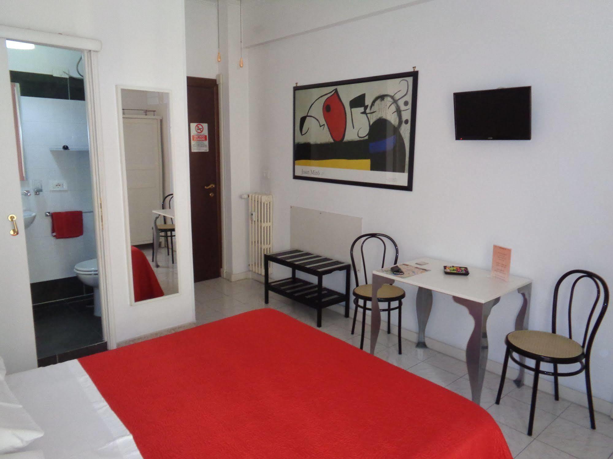 Interno 9 Hotel Rome Exterior photo